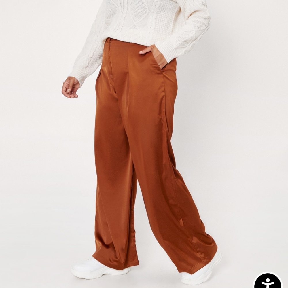 🤎 NASTY GAL Plus Size Pleat Front Satin Wide Leg Trousers